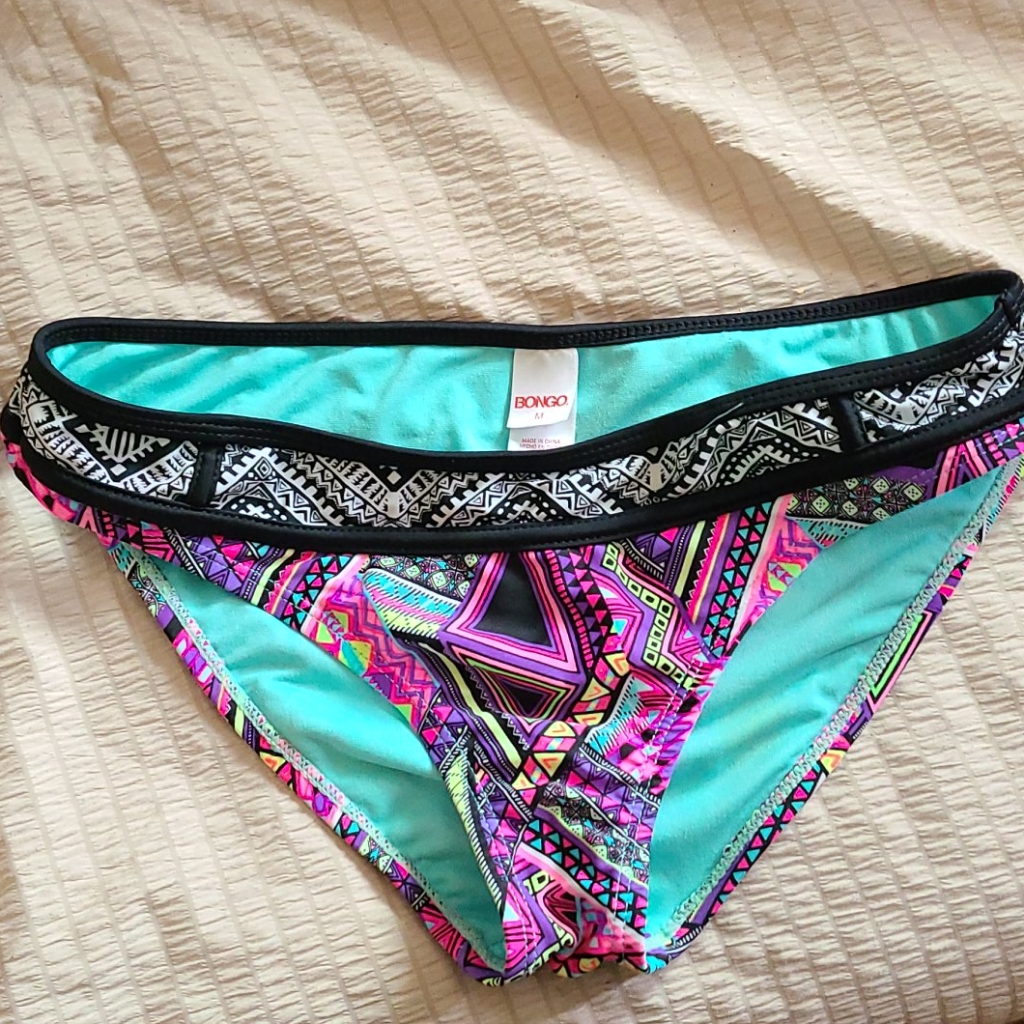 Bongo Bikini